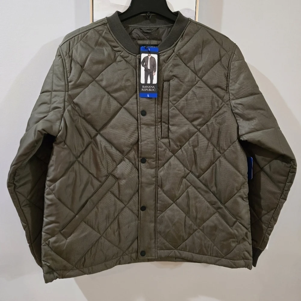 NWT Banana Republic Men’s Quilted Bomber Jacket, Green